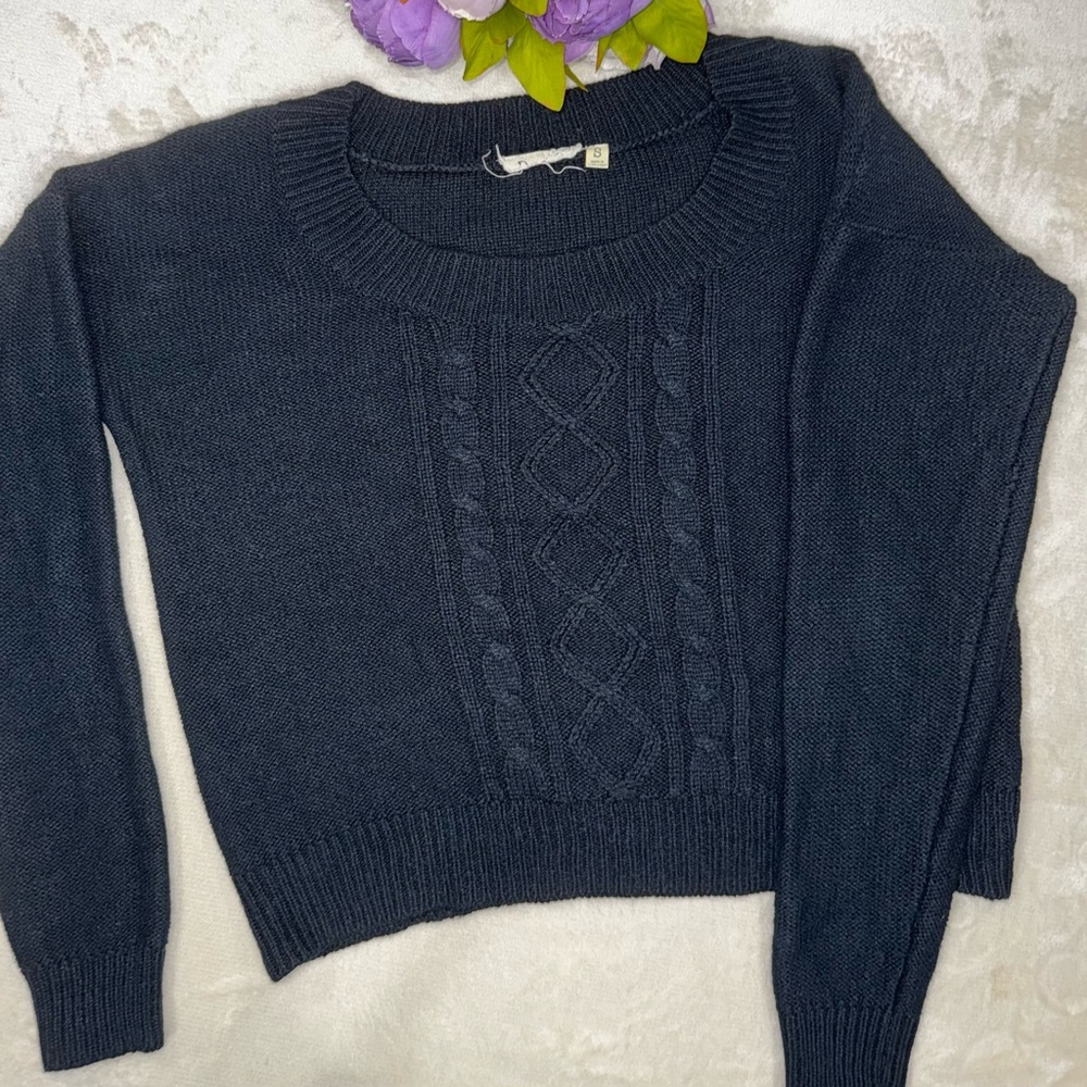 Black Cropped Cable Knit Sweater